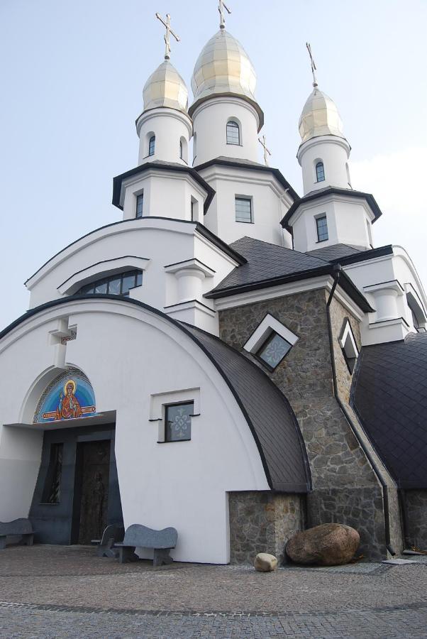 Villa Сказочный Дом à Buki  Extérieur photo
