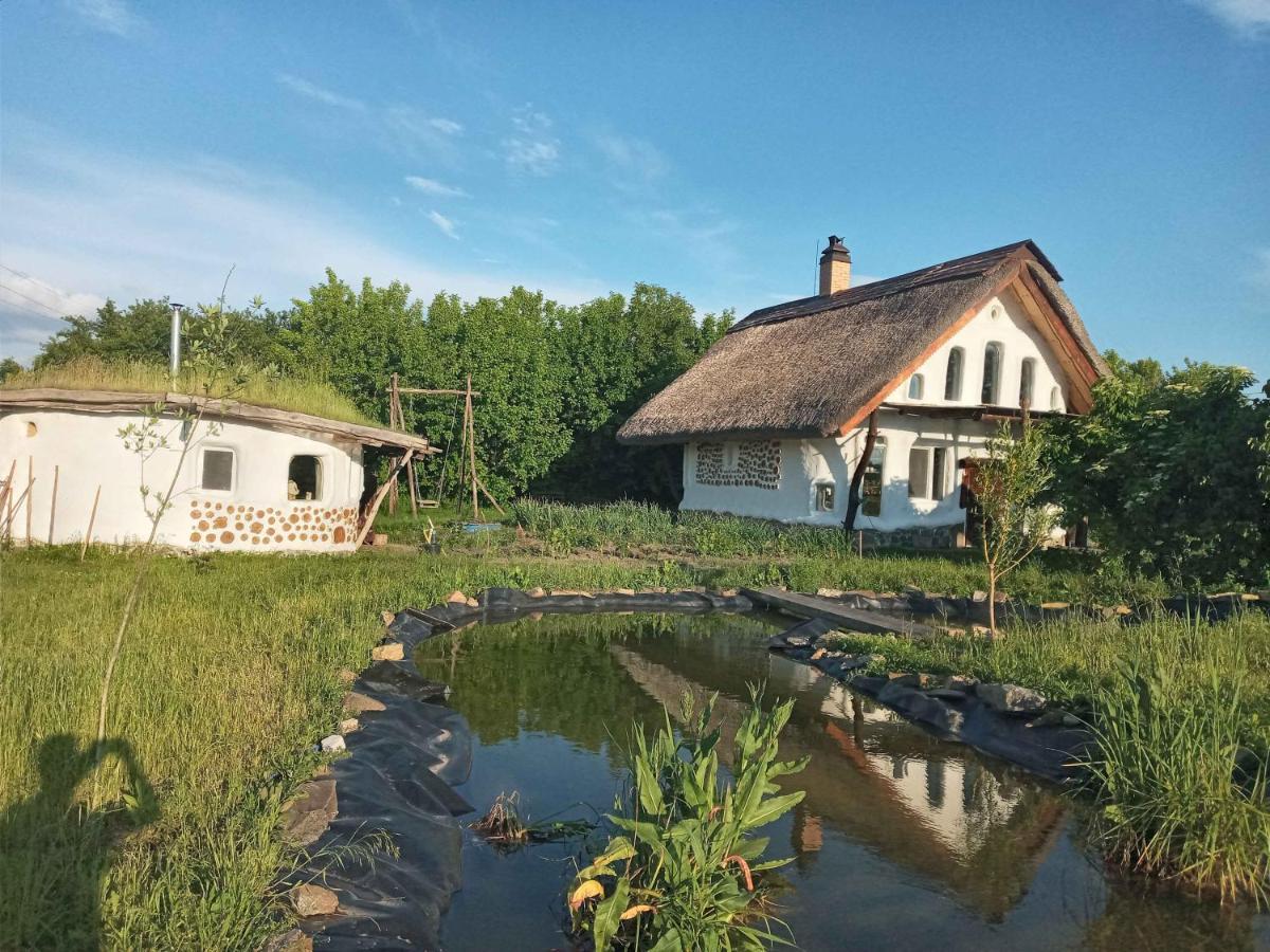 Villa Сказочный Дом à Buki  Extérieur photo
